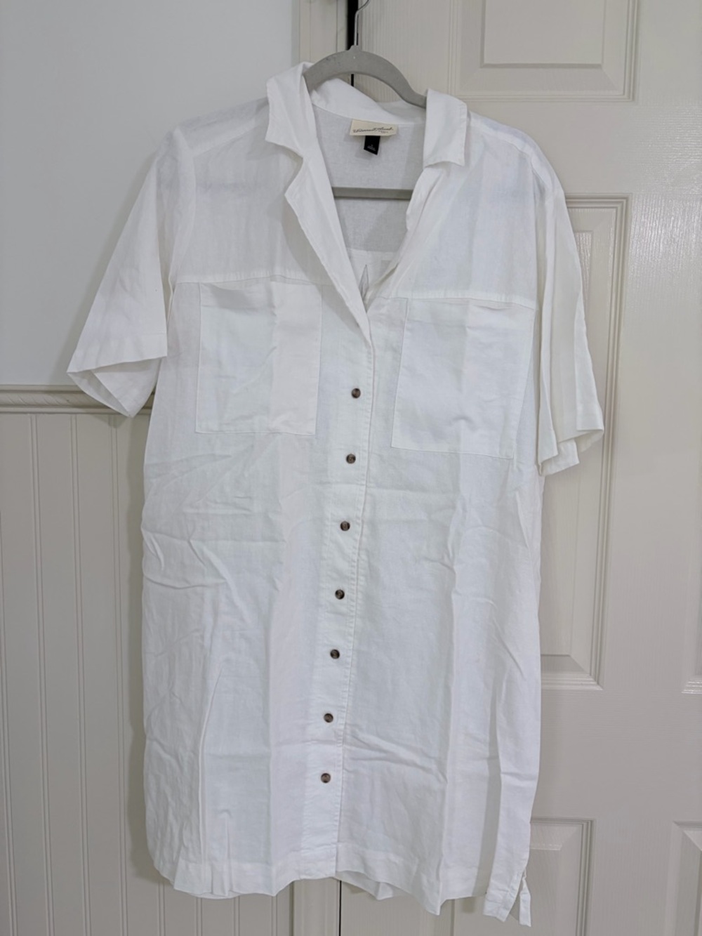 Universal Thread White Short-Sleeve Buttoned Mini Dress